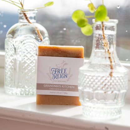 Grandma's Kitchen - Cinnamon & Clove | Bar Soap